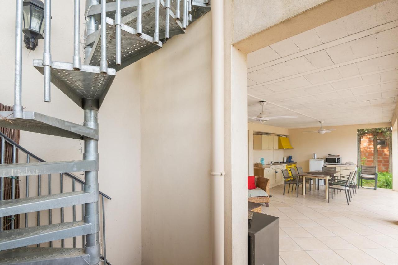 Villa Les Cigales Ouveillan Ngoại thất bức ảnh